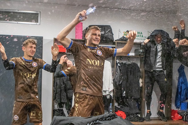 更广泛的关 更广泛的关