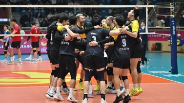 疑令他获得 疑令他获得